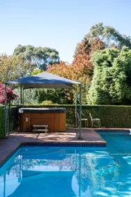Snowline - Ultimate Getaway, Pool, Spa & Tennis - Image 3