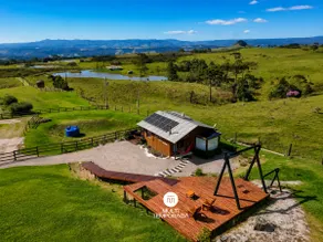 Master Refuge with Bathtub in Serra da Tartaruga - Image 2