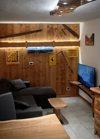 Small country accommodation with garden - Image 3