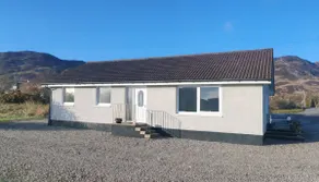 Ardelve, Bungalow, Castle & Isle of Skye view. - Image 2