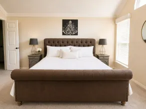Bright Airy Family-Friendly DFW Retreat sleeps 8 - Image 4