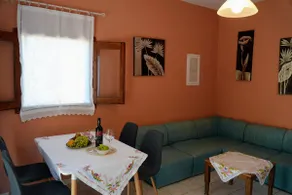 Toula's apartment - Image 4