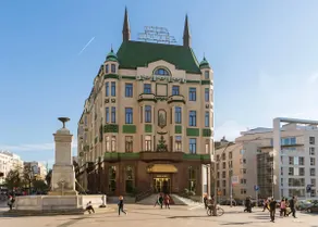 Terazije LUX • 5-min walk to Knez M • Parking €12/day - Image 2