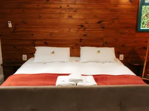 Turquoise Suite Chalet with Whirlpool - Image 3