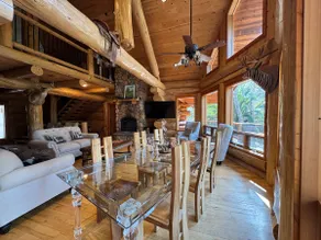 San Diego’s Luxury Mountain Cabin Retreat - Image 5