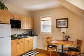 Butler's Hideaway ~ Apt. 6 - Image 4