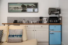 Modern Studio with Hot Tub near Causeway Coast - Image 2
