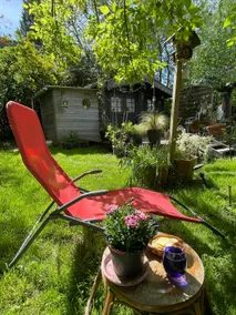 The cabin at the bottom of the garden - Image 4