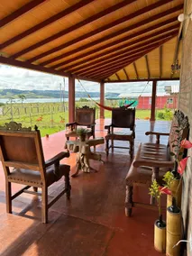 LAGO CALIMA COUNTRY HOUSE - Image 2