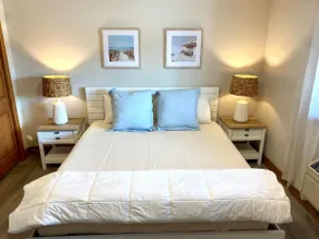 #34 Comfort at the LAKE sleeps 4 - Image 5