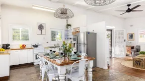 Beach Bungalow - Image 2
