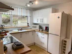 Relaxing quiet escape nr top beaches, free parking - Image 4