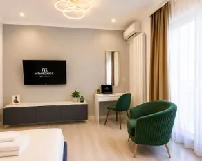 Metropole Apartments Studio City - Image 4