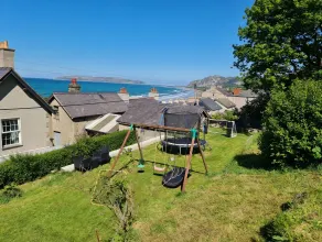 4Br Sea View Escape-Near Snowdonia& Coastal Trails - Image 2