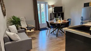 La Petite Maison du Vallon with private outdoor area - Image 2