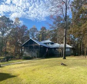 Gorgeous 5 star home on Lake Martin, sleeps 13 - Image 3