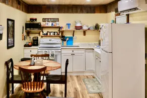 Rustic Hideaway w/ Fire Pit < 1 Mi to River! - Image 4