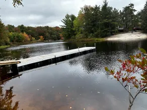 Lakefront Cottage, Private Beach, Dock and Boats! - Image 2