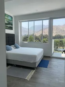 Modern house with stunning valley views. - Image 5