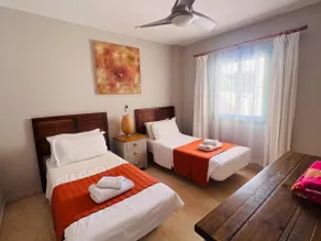 Beach front, three bedroom duplex apartment - Image 5