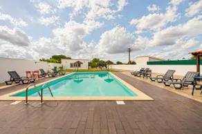 Private Farm with 5 bedrooms, swimming pool and barbecue - Image 5