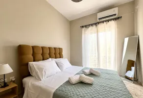 Dioni's Haven - Sunny Retreat with Balcony - Image 4