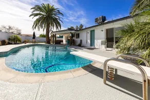 The Cactus Palace - Desert retreat ,Heated pool - Image 2