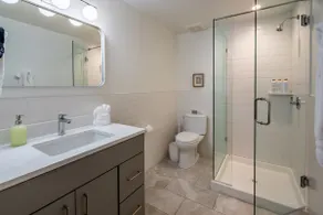 Beachy Bungalow - Image 3
