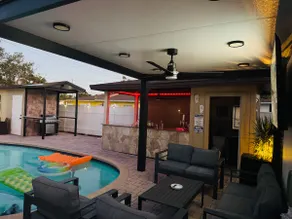 Luxury Resort Pool Retreat Near Stadium & Airport - Image 4