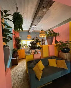 Plantkot, a cozy apartment full of plants - Image 5