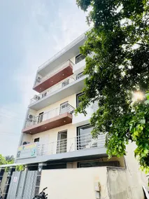 Fully furnished flat with all amenities - Image 2