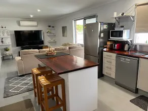 2 bedroom private unit with enclosed back yard. - Image 3