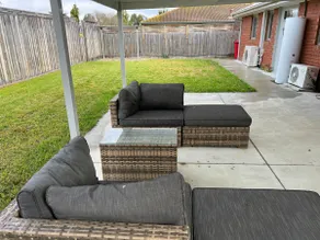 2 bedroom private unit with enclosed back yard. - Image 4