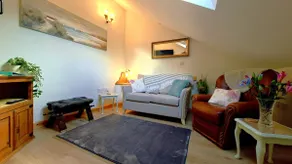 Wesley House Holidays - Choice of 2 Quirky Cottages in 4 private acres - Image 2