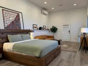 Stunning View Hollywood Hills Guest House - Image 4