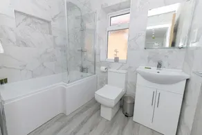 Apartment w/ Parking Close to Nottingham - Image 5