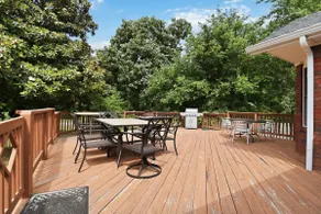 Niagara Retreat in the Heart of NWA - Image 5