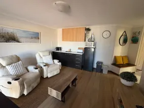 Waterside Hideaway - Image 3
