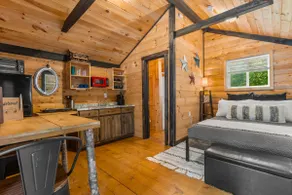 Cozy Wooded Cabin in the Heart of RRG! - Image 5