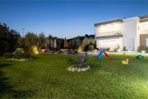 Mika Villa - Image 5