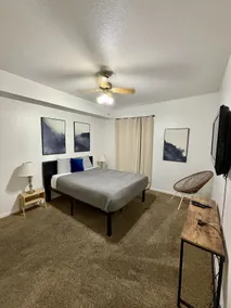 (12) Modern Apt, near Strip, Allegiant & Dining - Image 5