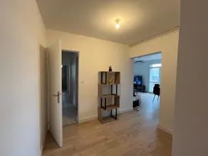 Skyview 4 Bedroom Apartment + Parking - Image 4