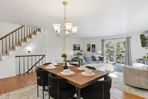 Cozy townhome secluded in City - Image 2