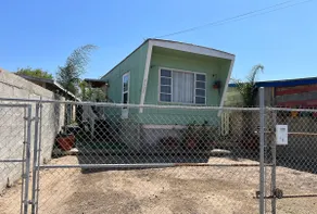 “Charming Mobile Home” 3 minutes from the Center - Image 2