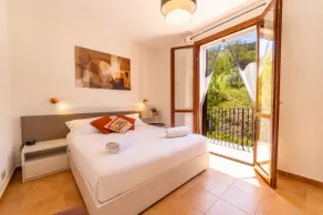 Pater Meus Suites - Sea View, Pool & Parking - Image 3
