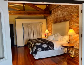 Heart of downtown•views•lux comfort•architecture - Image 3