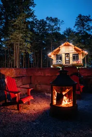Luxury Cabin on a Creek bank with Hot tub. - Image 5