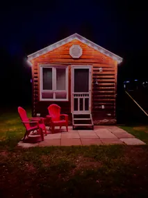 Glamping on the York River - Cozy Riverside Stay - Image 2