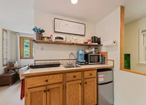 Starswept Studio- Close to Skiing, Brewery, & Breakfast, Close to GSMNP and BRP. - Image 4