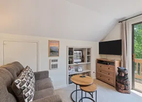 Starswept Studio- Close to Skiing, Brewery, & Breakfast, Close to GSMNP and BRP. - Image 2